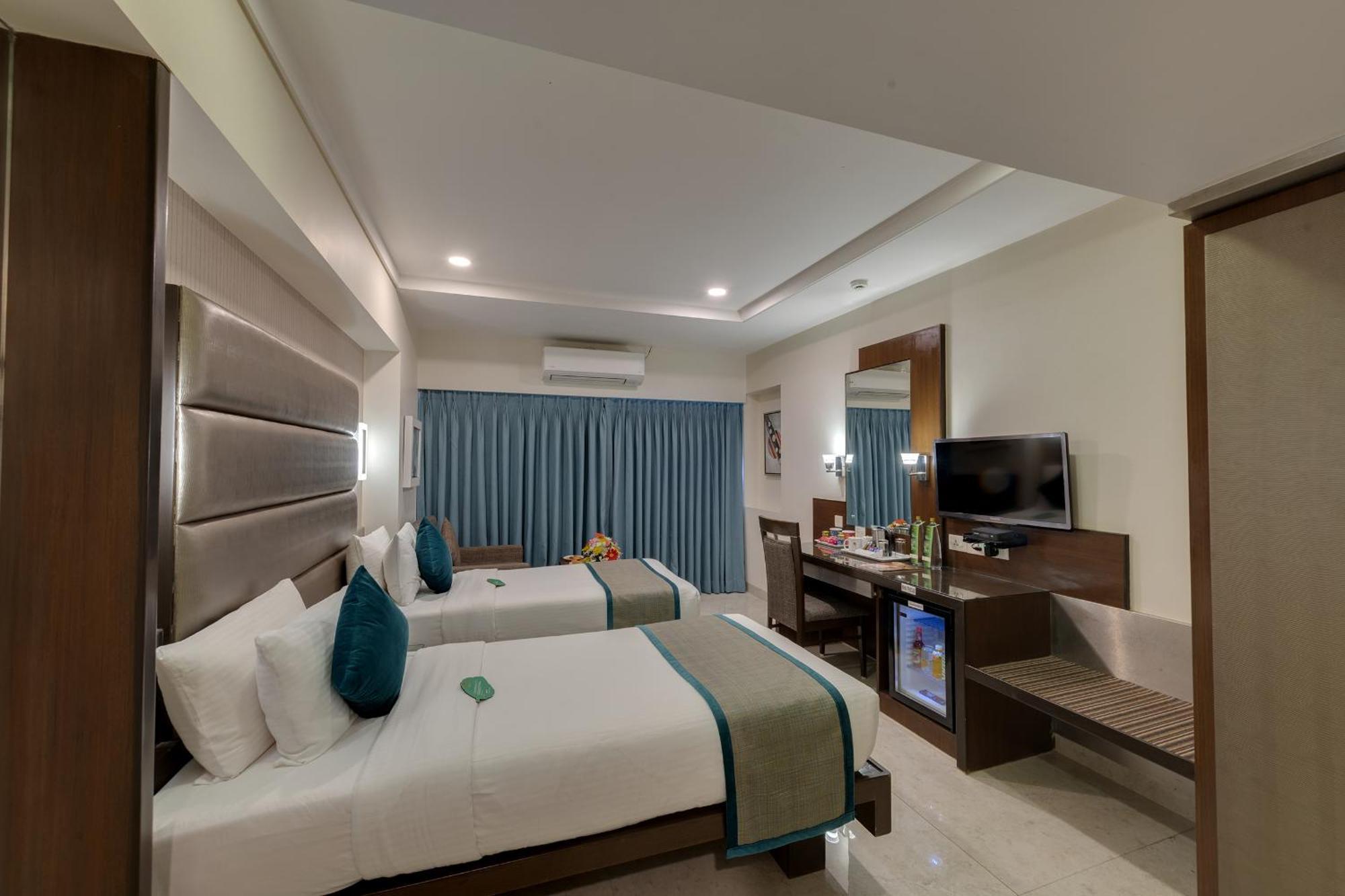 Hotel Suba Galaxy Mumbai Exterior photo